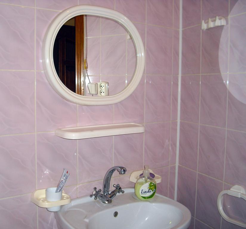 Apartment On Krakovskaya 9 Lviv Ngoại thất bức ảnh
